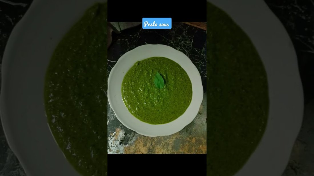 سر قوام صوص الباستا ألفريدو الكريمي كما يُقدم في المطاعم الإيطالية الأصلية