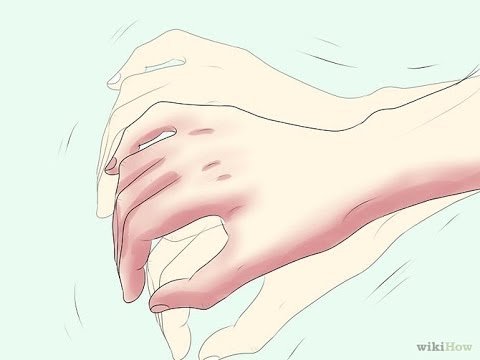 أسباب رعشة اليد في سن الشباب ومتى يجب استشارة الطبيب المختص