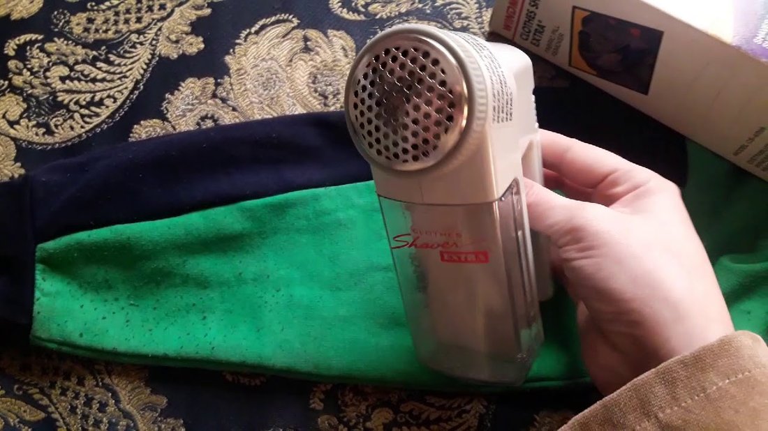 طريقة عبقرية لإزالة الوبر من الملابس الصوفية لتبدو كأنها جديدة تماماً